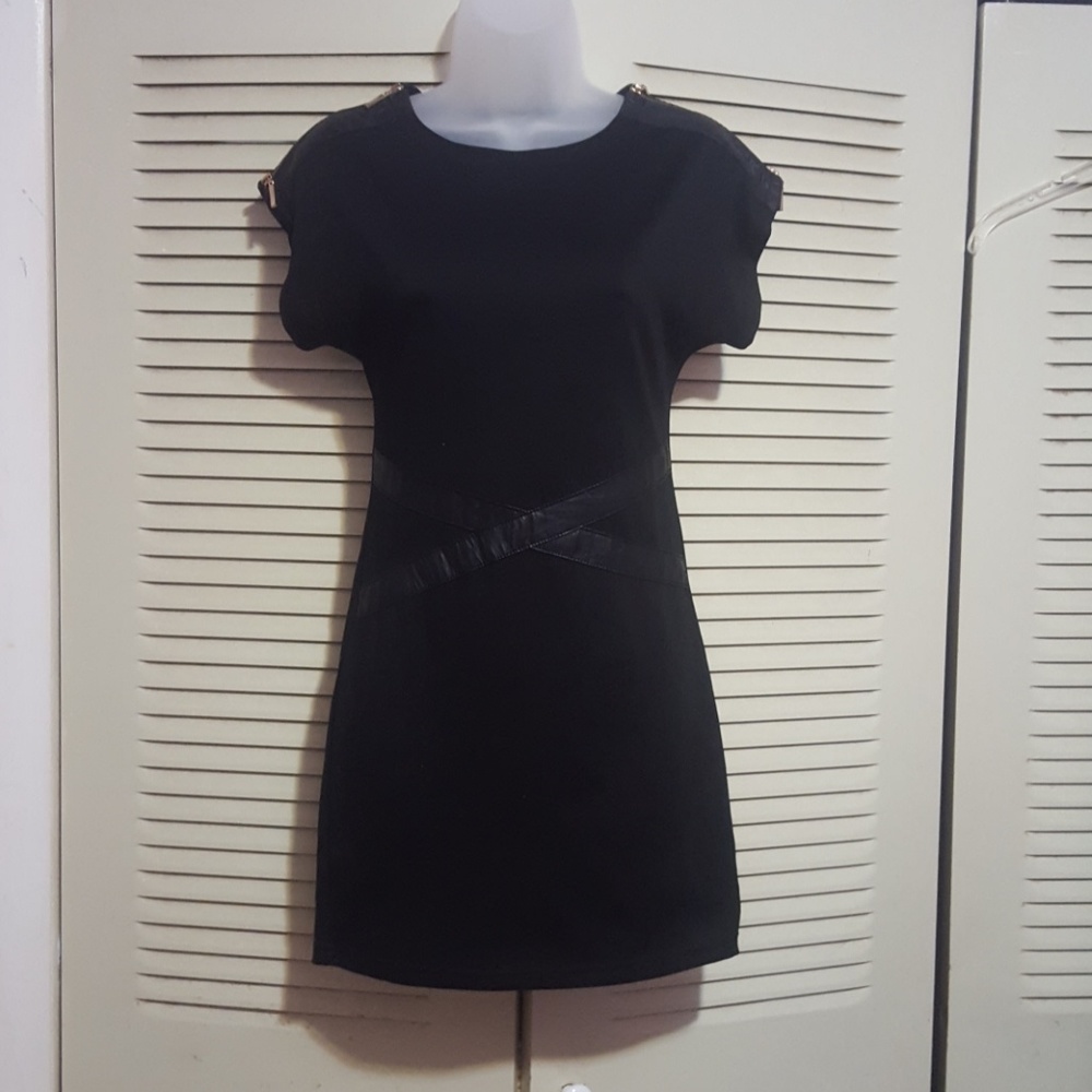 JIMMY CHOO LONDON 😍BLACK DRESS😍